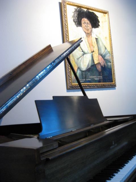 Steinway model M S#215927 Grand Piano Dumas at 88 Keys Piano Warehouse & Showroom