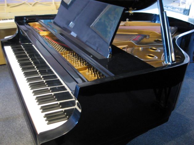 Baldwin model L Grand Piano Treble at 88 Keys Piano Warehouse & Showroom