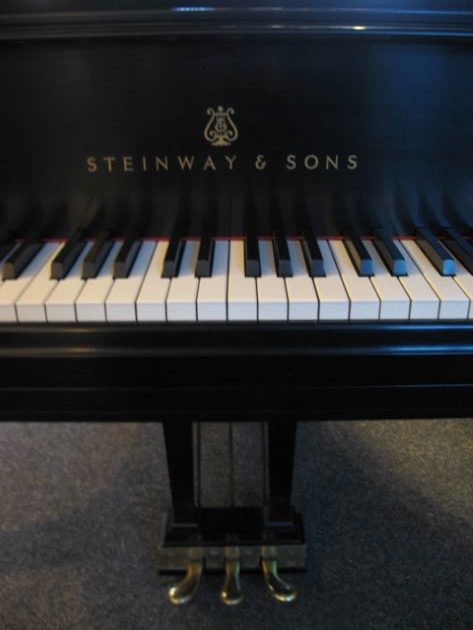 Steinway model M S#393780 Grand Piano Lyre at 88 Keys Piano Warehouse & Showroom
