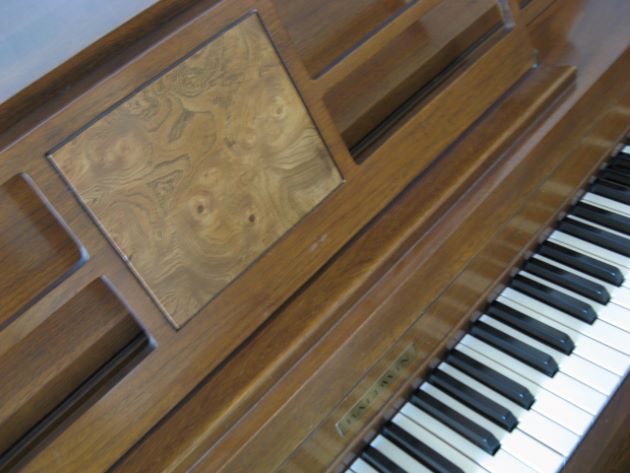 Baldwin Console Piano Burl at 88 Keys Piano Warehouse & Showroom