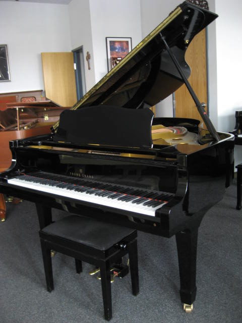 Young Chang model G-185 Grand Piano Lid at 88 Keys Piano Warehouse & Showroom
