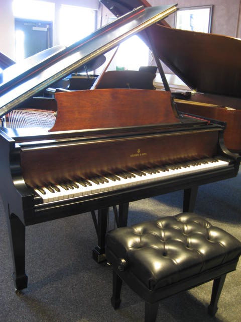 Steinway model M Two-toned finish Grand Piano Bass at 88 Keys Piano Warehouse & Showroom