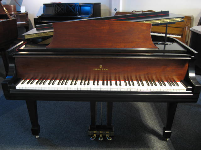 Steinway model M two toned Grand Piano Half at 88 Keys Piano Warehouse & Showroom