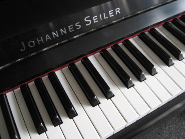 Johannes Seiler model GS-112N Piano Decal at 88 Keys Piano Warehouse