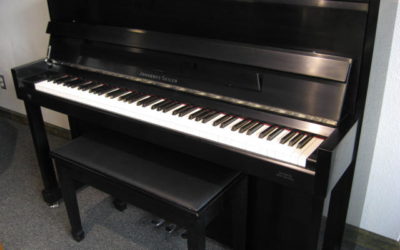 Johannes Seiler model GS-112N Piano