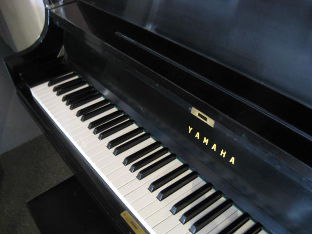 Yamaha model P@ Studio Upright Piano 2 Decal at 88 Keys Piano Warehouse