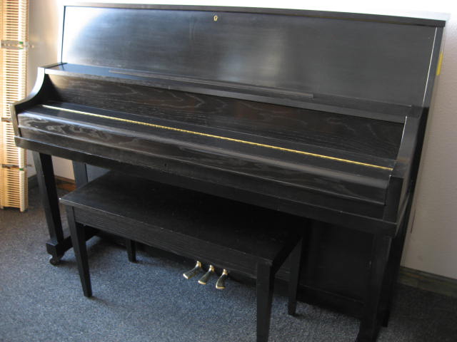 Yamaha model P22 Studio Upright Piano 5 Fallboard at 88 Keys Piano Warehouse