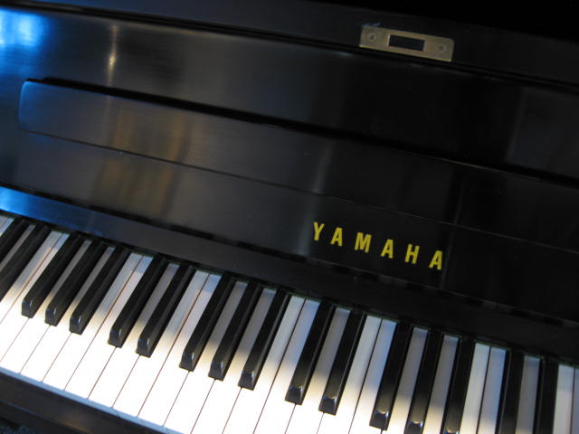 Yamaha model U1 Studio Upright Piano 3 Decal at 88 Keys Piano Warehouse
