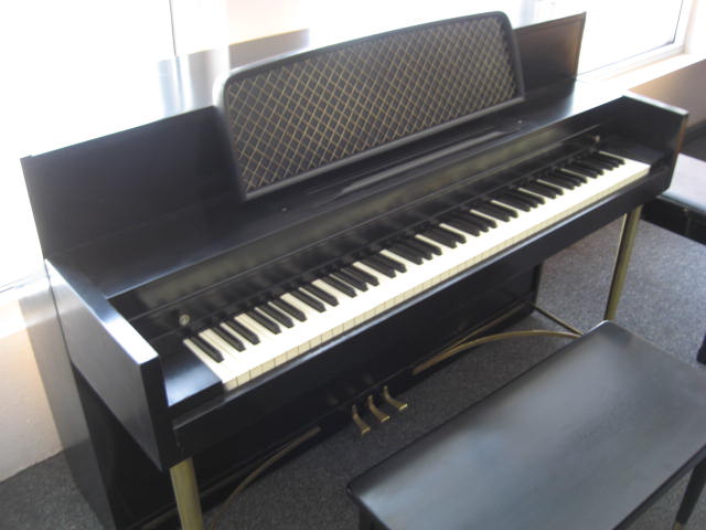Janssen Modern Console Piano Bass at 88 Keys Piano Warehouse