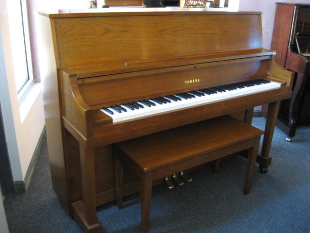 Yamaha model P22 Studio Upright Piano 6 Bass at 88 Keys Piano Warehouse