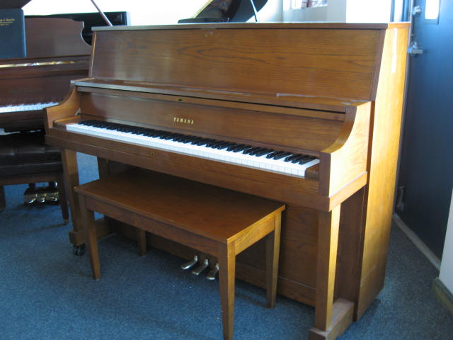 Yamaha model P22 Studio Upright Piano 6 Treble at 88 Keys Piano Warehouse