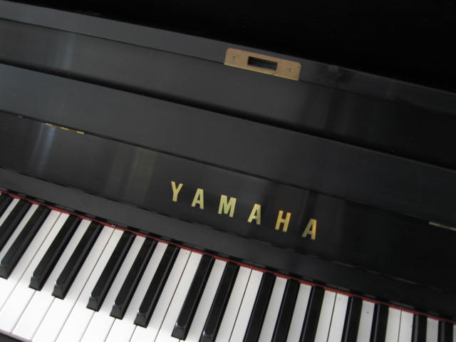 Yamaha model U1 Studio Upright Piano 4 Decal at 88 Keys Piano Warehouse