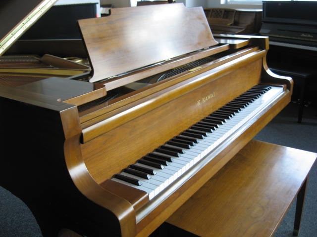 Kawai model KG-5C Grand Piano Bass at 88 Keys Piano Warehouse