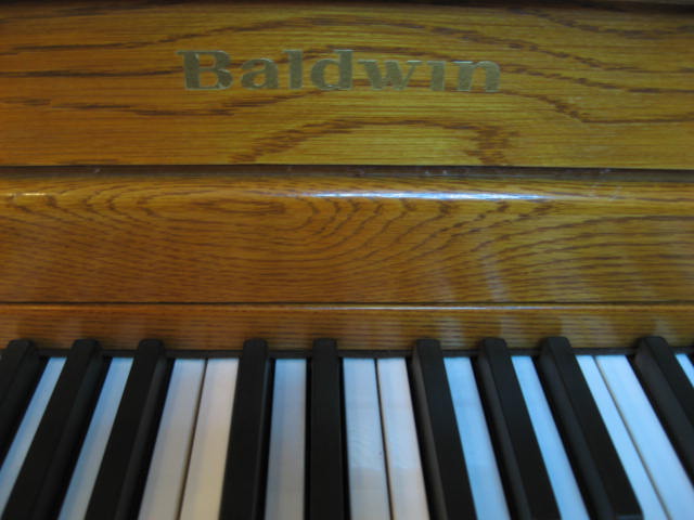 Baldwin model 2085 Console Piano